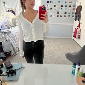 White/cream ish color. great conditions barley worn